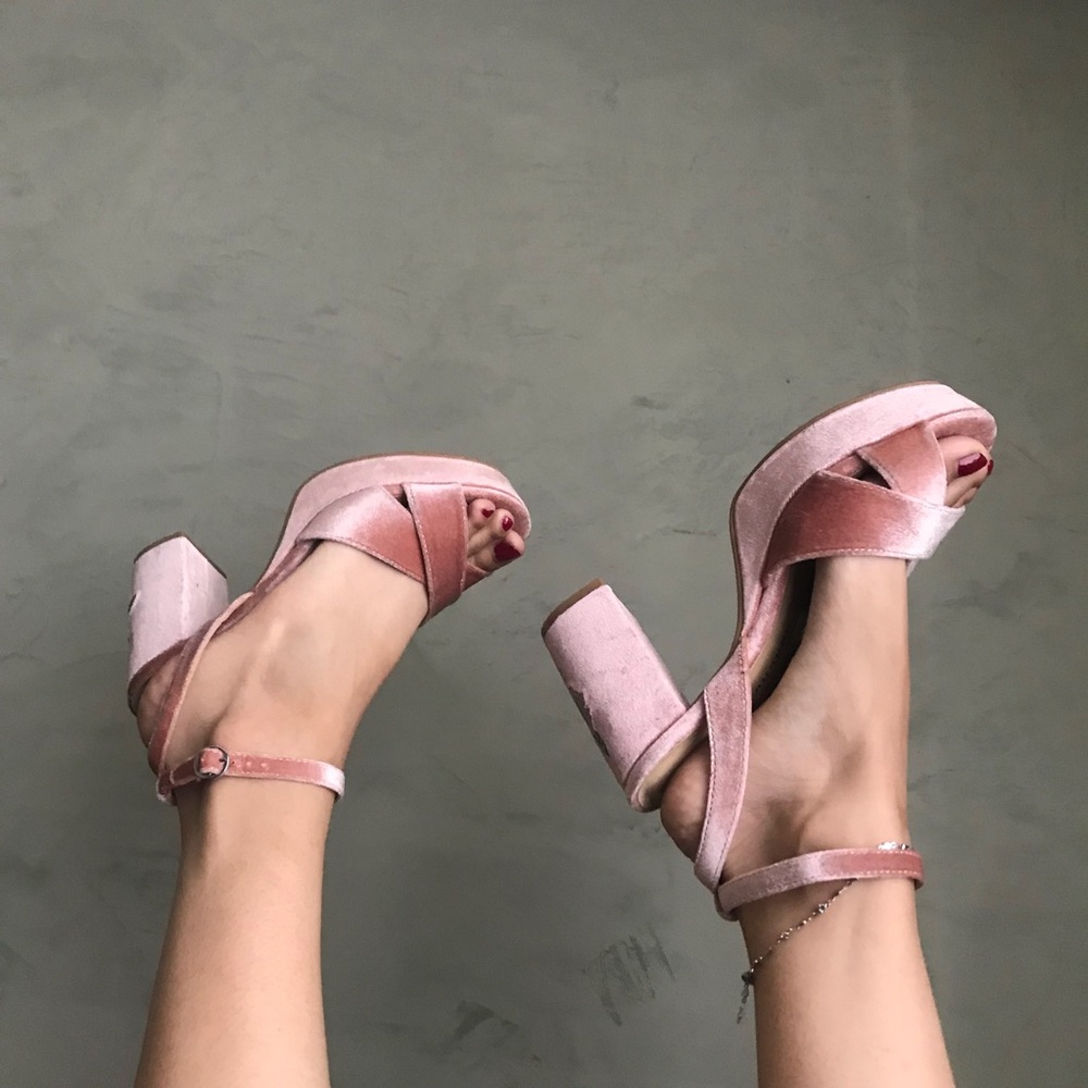 Pink velvet sandals